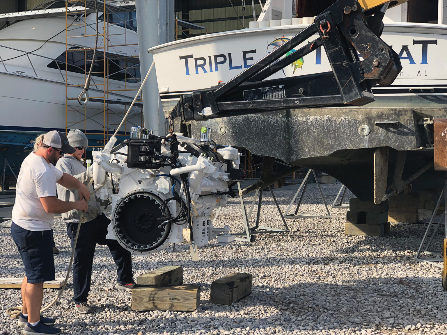 5 Benefits of Volvo Penta IPS Pod Drives | Wave Inboard ...